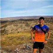 Estudiante avanzando de Educación Física, personal trainer, instructor de natación, enfocado en entrenamiento personalizado